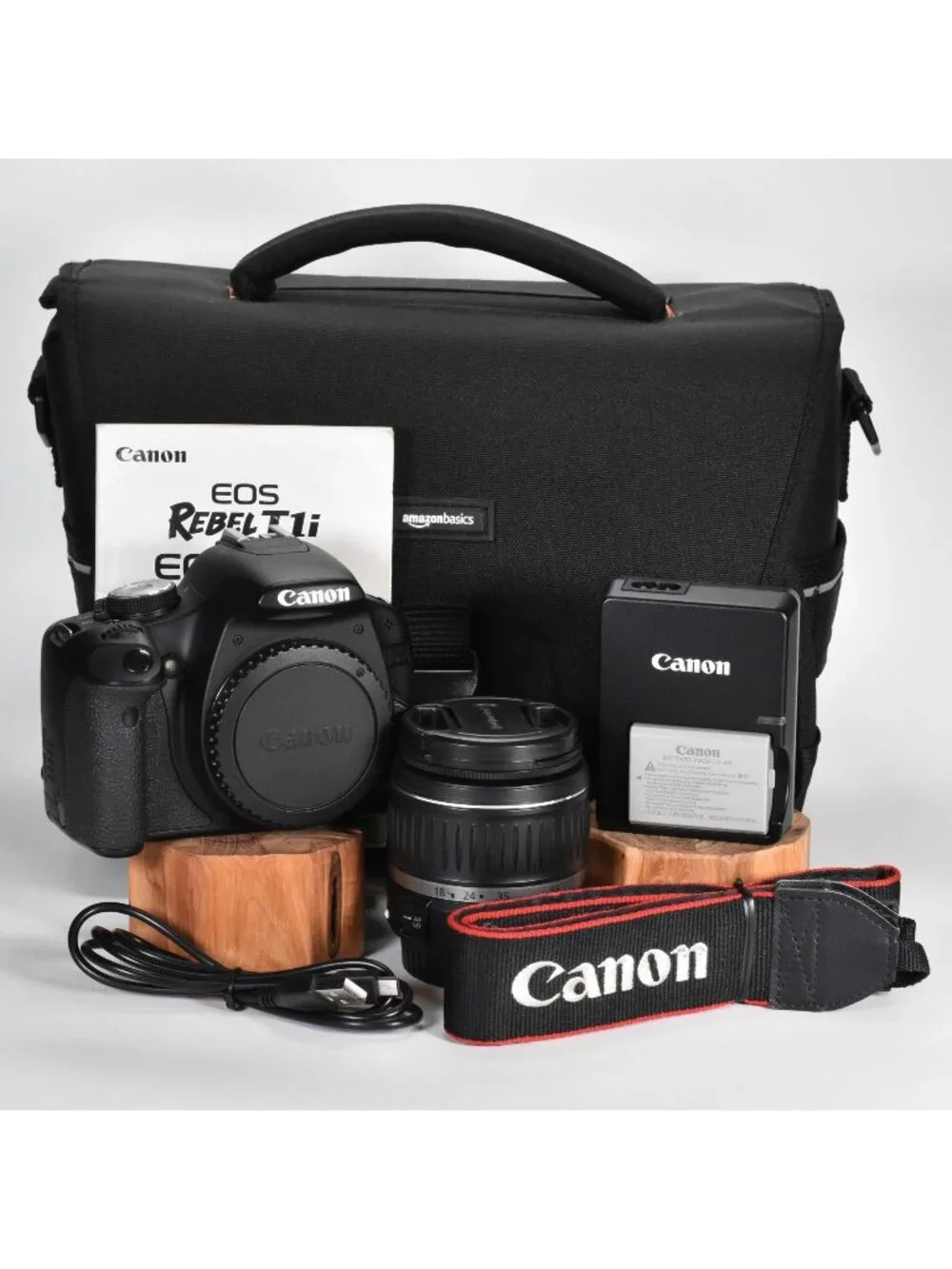 Canon EOS Rebel 500D/T1i Digital DSLR Camera 15.1MP 18-55mm Lens 3,552 Clicks